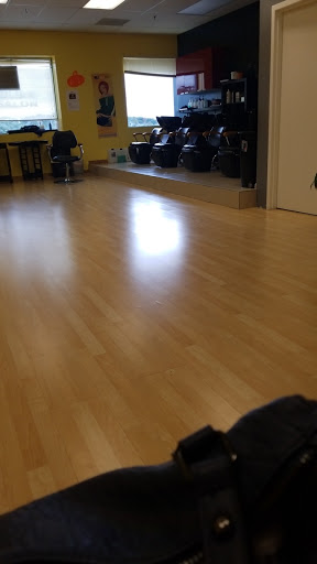 Hair Salon «Julia Dominican Hair Salon», reviews and photos, 10999 Red Run Blvd, Owings Mills, MD 21117, USA