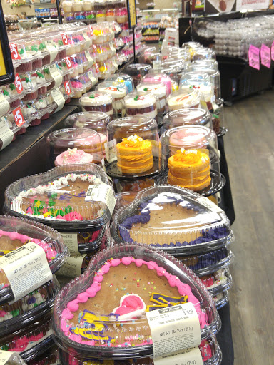 Grocery Store «Tom Thumb», reviews and photos, 2611 West Park Row, Arlington, TX 76013, USA