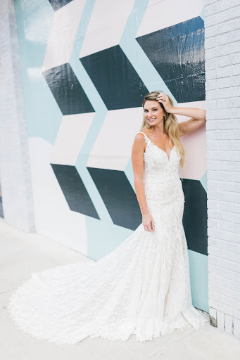 Clothing Alteration Service «Malindy Elene Bridal Boutique», reviews and photos, 2109 W Kennedy Blvd, Tampa, FL 33606, USA