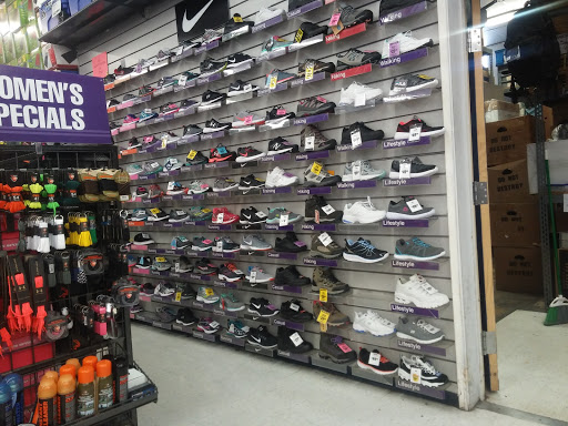 Sporting Goods Store «Big 5 Sporting Goods», reviews and photos, 3600 Peck Rd, El Monte, CA 91731, USA