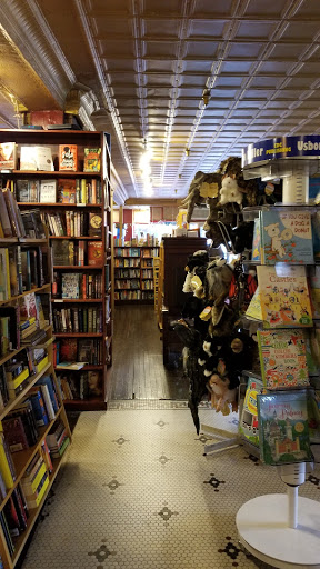 Book Store «Inquiring Mind Bookstore & Cafe», reviews and photos, 200 Main St, Saugerties, NY 12477, USA
