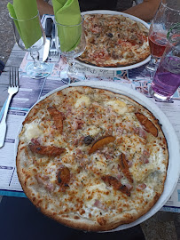 Pizza du Pizzeria du Port Hourtin - n°8