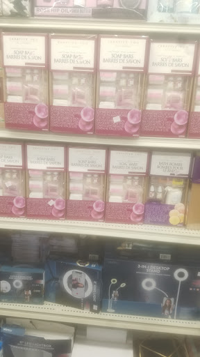 Department Store «Lot-less Closeouts», reviews and photos, 3155 Amboy Rd, Staten Island, NY 10306, USA