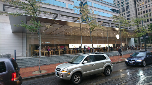 Computer Store «Apple Pioneer Place», reviews and photos, 450 SW Yamhill St, Portland, OR 97204, USA