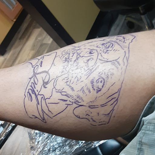 Explore robin tattoo ideas, creative tattoo ideas in Warner Robins, available at Untold Pain Tattoo Studio