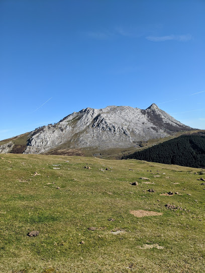 Zona de senderismo - Anboto - Parque natural de Urkiola