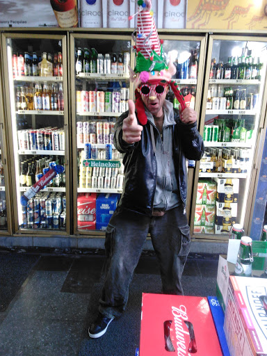 Liquor Store «Park Package Store», reviews and photos, 563 Park Ave, Bridgeport, CT 06604, USA