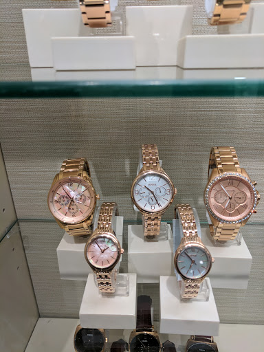 Watch Store «Fossil Outlet Store», reviews and photos, 18521 Outlet Blvd #725, Chesterfield, MO 63005, USA