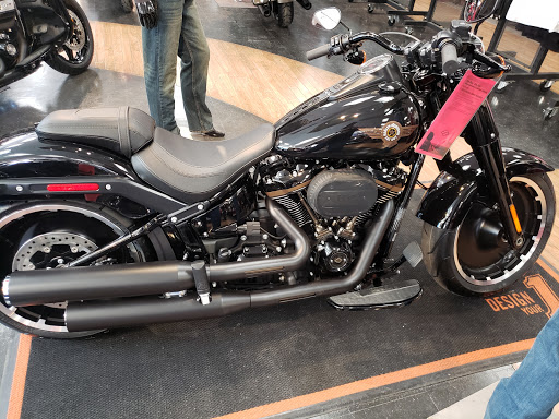 Motorcycle Dealer «American Harley Davidson», reviews and photos, 1437 Central St, Leominster, MA 01453, USA
