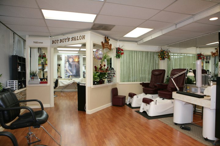 BoyBoy's Hair Salon-Daniel Delon Beauty Academy 98144