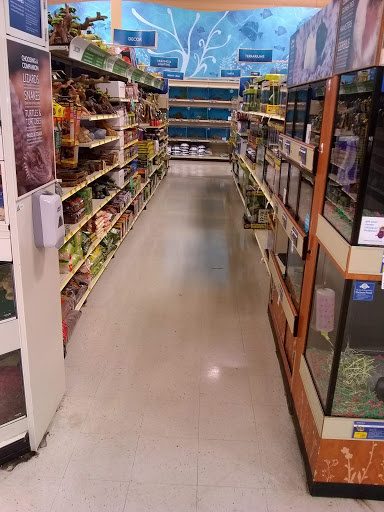 Pet Supply Store «PetSmart», reviews and photos, 2784 Wilma Rudolph Blvd, Clarksville, TN 37040, USA