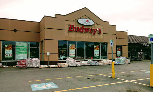 Budweys Supermarket, 535 Division St, North Tonawanda, NY 14120, USA, 