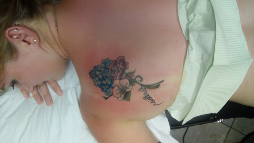 Tattoo Shop «Aces Tattoos», reviews and photos, 1776 Teasley Ln, Denton, TX 76205, USA