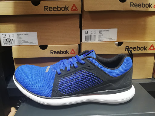 Shoe Store «Reebok Outlet», reviews and photos, 1 Outlet Blvd #500, Wrentham, MA 02093, USA