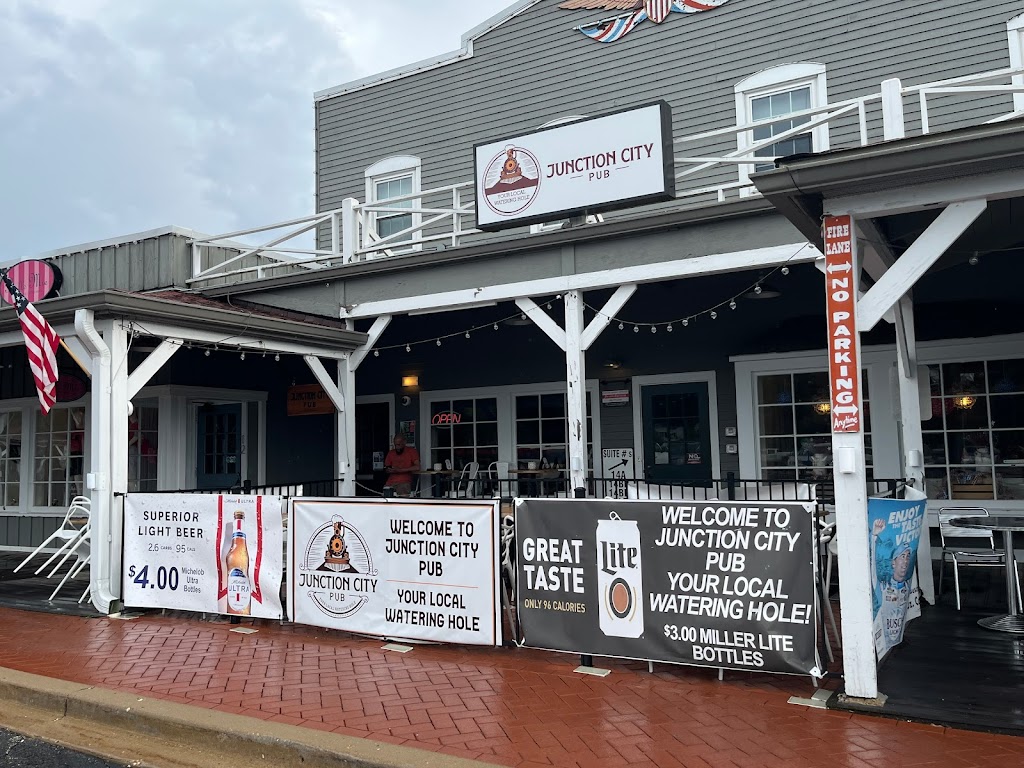 Junction City Pub 61614