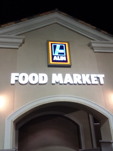Supermarket «ALDI», reviews and photos, 15080 Summit Ave, Fontana, CA 92336, USA
