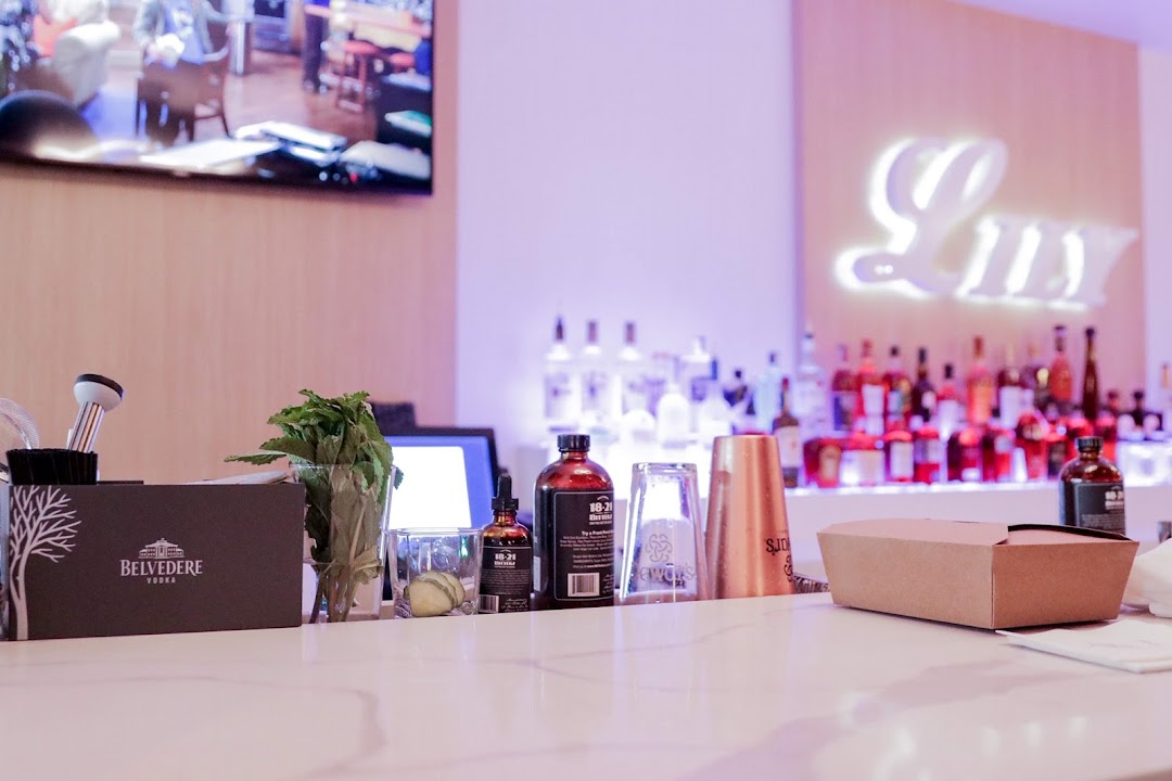 Lilys Restaurant & Lounge