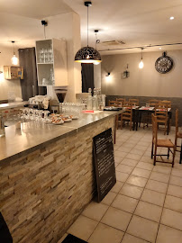 Atmosphère du Restaurant La Tarantella à Asnières-sur-Oise - n°1