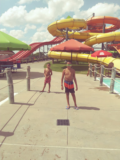Water Park «Bahama Beach Waterpark», reviews and photos, 1895 Campfire Cir, Dallas, TX 75232, USA
