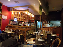 Atmosphère du Restaurant italien Fuxia - Restaurant Paris 09 - n°9