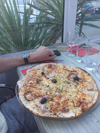 Pizza du Restaurant Le Belvédère à Aiguèze - n°3
