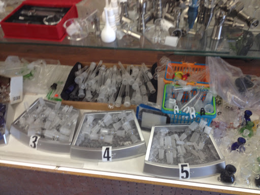 Tobacco Shop «AM SMOKE SHOP», reviews and photos, 1401 State St, Orem, UT 84057, USA