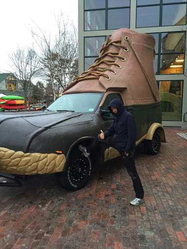 Clothing Store «L.L. Bean Outlet», reviews and photos, 1 Freeport Village Station, Freeport, ME 04033, USA