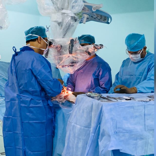 Dr.Anurag Saxena | Best Neuro Surgeon | Best Spinal Surgeon | Brain Tumor Surgery | Spine Surgery | Minimally invasive Spine Surgery | Minimally invasive Brain Surgery | Best Brain Surgeon | Doctor | MP | Indore | India