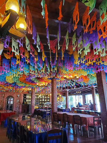 Restaurante y mezcalería Mal de Amor - Carr. Oaxaca-Istmo, km 46.2, Santiago Matatlán, Oax., Mexico