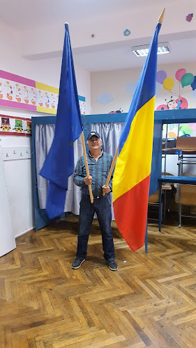 Școala Gimnazială "Adrian Păunescu" Bucureşti - Școală