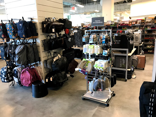 Department Store «Nordstrom Rack Skyview Center», reviews and photos, 4024 College Point Blvd, Flushing, NY 11354, USA