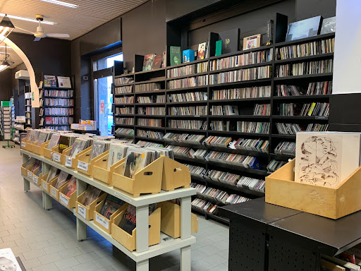 Libreria Libraccio Milano - Scolastica - Via Zarotto 2
