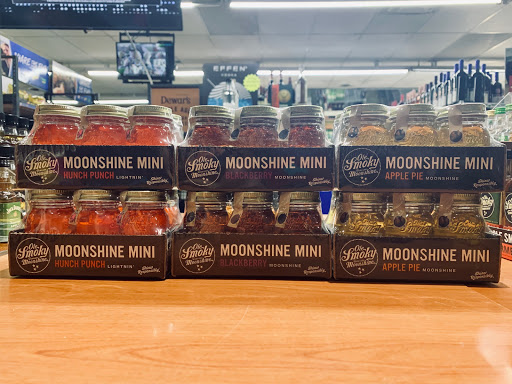 Liquor Store «Telegraph Liquor Store», reviews and photos, 11063 Telegraph Rd, Taylor, MI 48180, USA