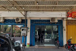 Depot Nasi Campur Pojok Tambak Bayan image