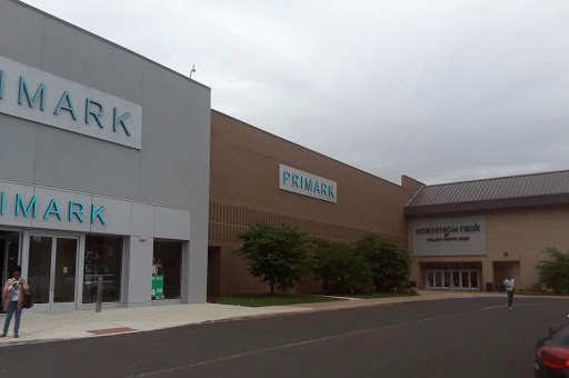 Shopping Mall «Willow Grove Park Mall», reviews and photos, 2500 W Moreland Rd, Willow Grove, PA 19090, USA