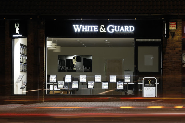 White & Guard - Bishops Waltham Open Times