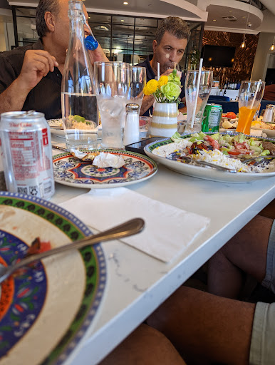 Shopping Mall «Quail Hill Shopping Center», reviews and photos, 6501 - 6875 Quail Hill Pkwy, Irvine, CA 92603, USA