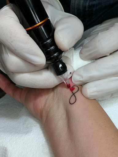 Tattoo Shop «Da Wei Tattoo», reviews and photos, 1053 E El Camino Real, Sunnyvale, CA 94087, USA