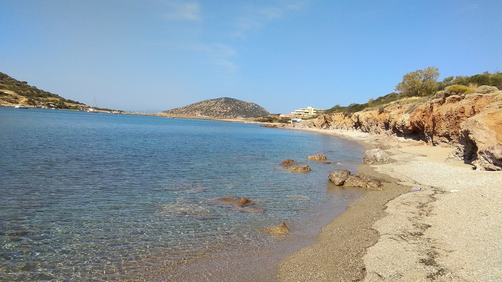 Valokuva Agios Nikolaos miniista. pinnalla turkoosi puhdas vesi:n kanssa