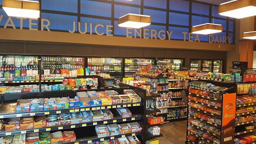 Liquor Store «Snoqualmie Tobacco & Liquor Company», reviews and photos, 37500 SE North Bend Way, Snoqualmie, WA 98065, USA