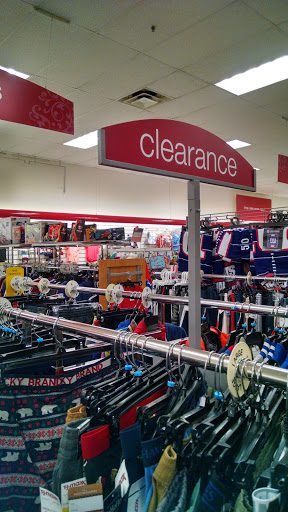 Department Store «T.J. Maxx», reviews and photos, 700 Broadway, Westwood, NJ 07675, USA