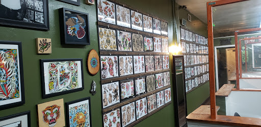 Tattoo Shop «Triumph Tattoo», reviews and photos, 964 Baxter Ave, Louisville, KY 40204, USA