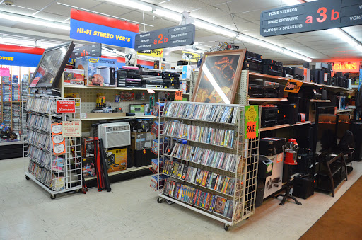 Pawn Shop «E-Z Money Pawn & Jewelry», reviews and photos, 1175 Clay St, Bowling Green, KY 42101, USA