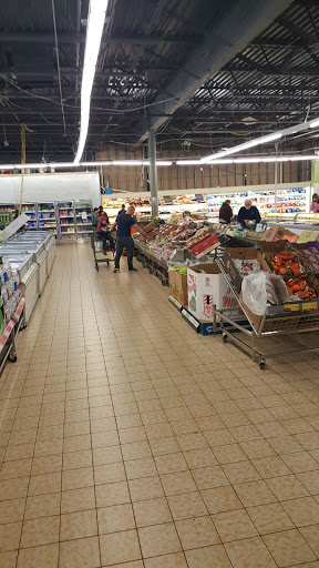 Supermarket «ALDI», reviews and photos, 1600 W 117th St, Lakewood, OH 44107, USA