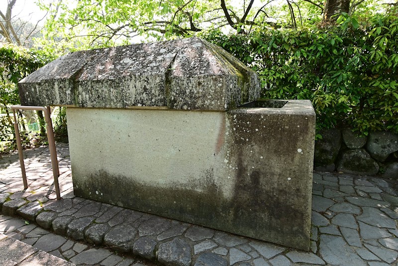 石舞台古墳の復元石棺