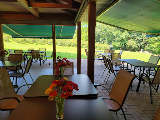 Winery «Three Oaks Vineyard LLC», reviews and photos, 1591 Crosley Rd, Granville, OH 43023, USA