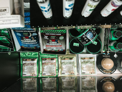 Tobacco Shop «Burton Heights Smoke Shop», reviews and photos, 1970 Division Ave S, Grand Rapids, MI 49507, USA