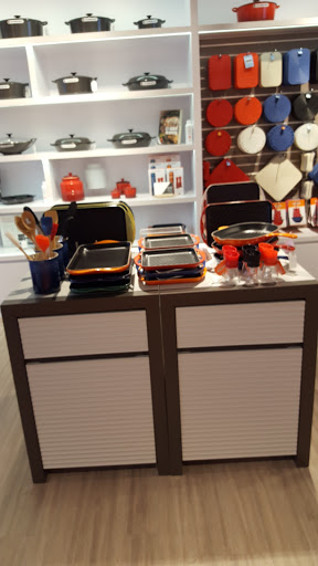 Le Creuset Outlet Store