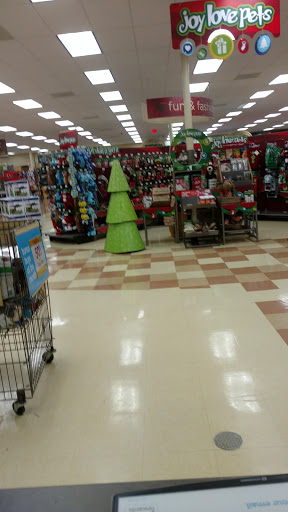 Pet Supply Store «Petco Animal Supplies», reviews and photos, 7434 Little River Turnpike, Annandale, VA 22003, USA