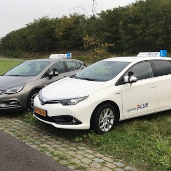 auto rijschool PLUS